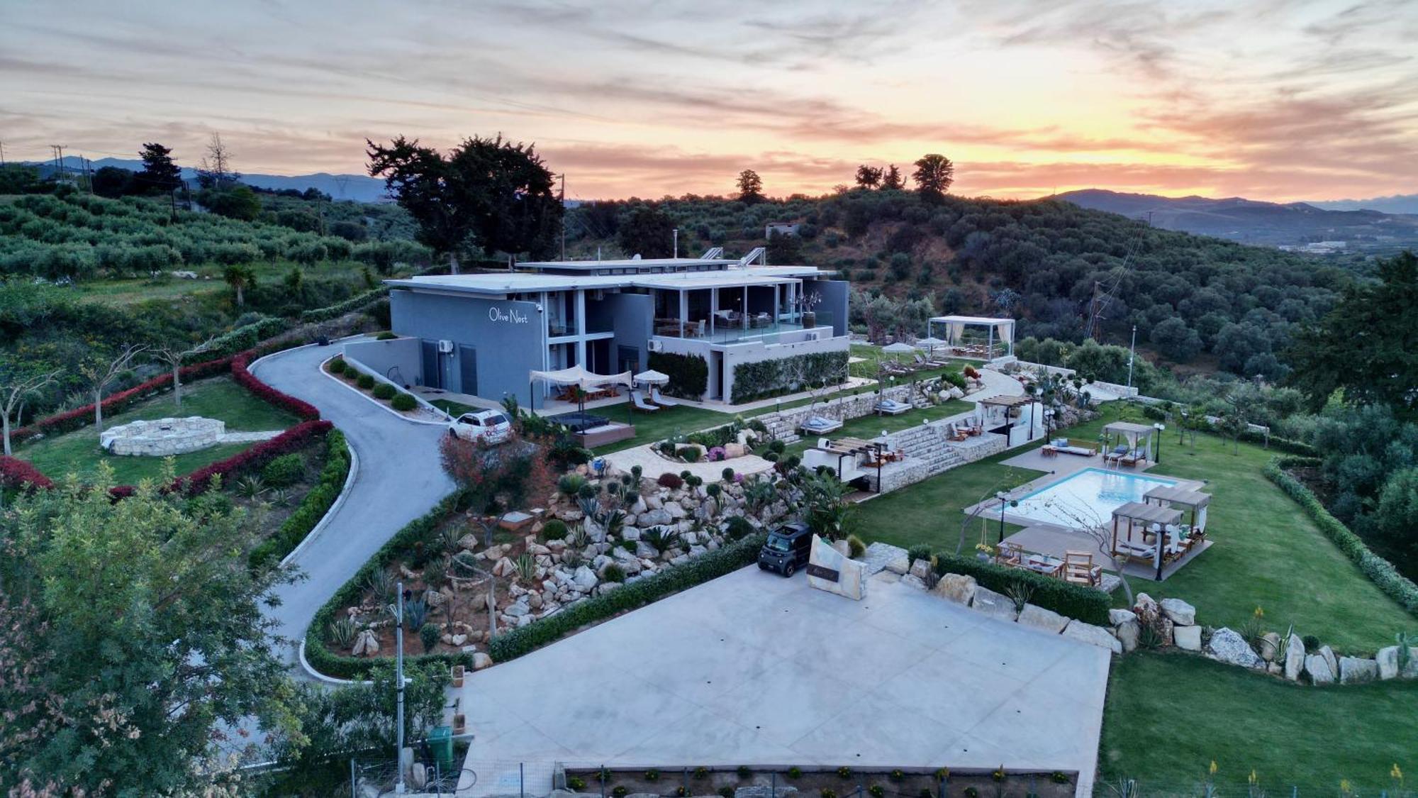 Olivenest Chania Executive Villa Perivolia  Exterior photo