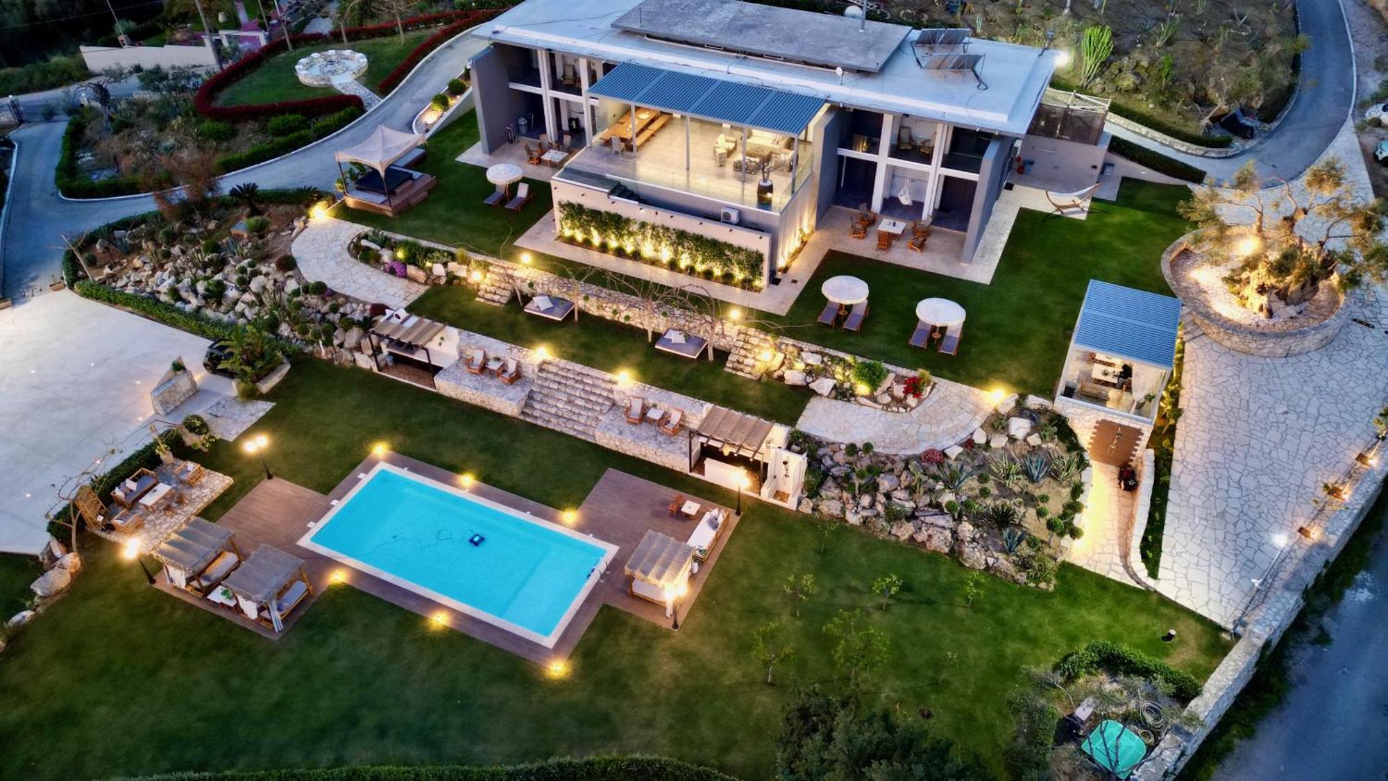 Olivenest Chania Executive Villa Perivolia  Exterior photo